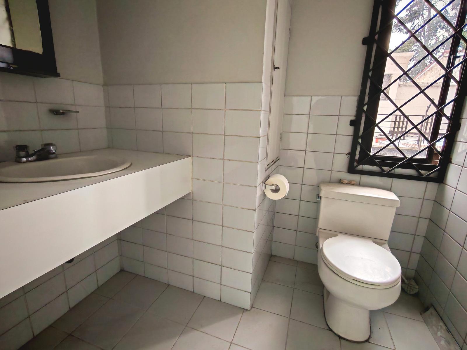 Office for rent in Pichincha | Quito | La Carolina, eloy alfaro y de los shyris, 121 m²