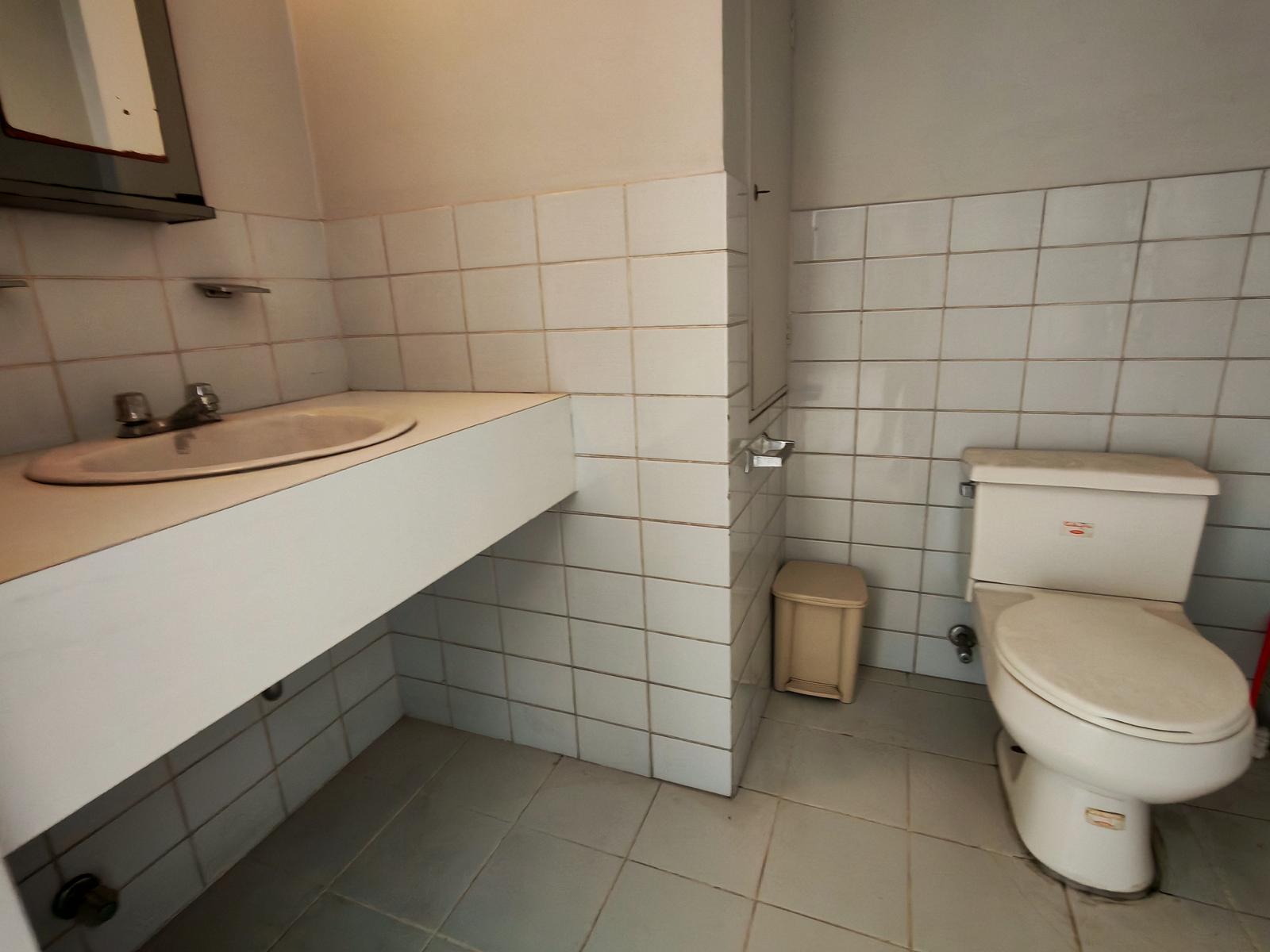 Office for rent in Pichincha | Quito | La Carolina, eloy alfaro y de los shyris, 121 m²