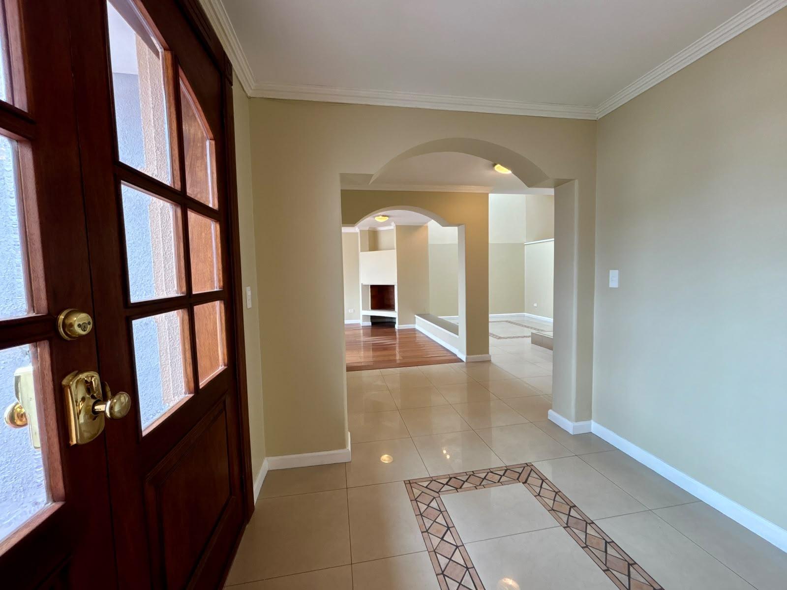 Casa en venta en Pichincha | Quito | Miravalle, UrbanizaciUrbanización Miravalle 4ón Miravalle 4, 431 m²