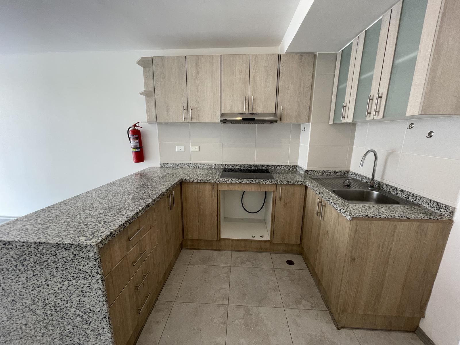 Departamento en alquiler en Pichincha | Quito | El Inca, De Los Nogales y Av. Eloy Alfaro, 91 m²