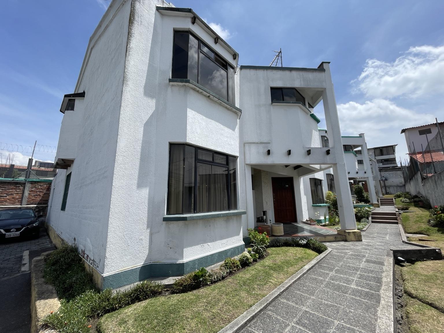House for sale in Pichincha | Quito | Solca, Nueva Ventura Aguilera Y Fray Leonardo Murialdo, 157 m²
