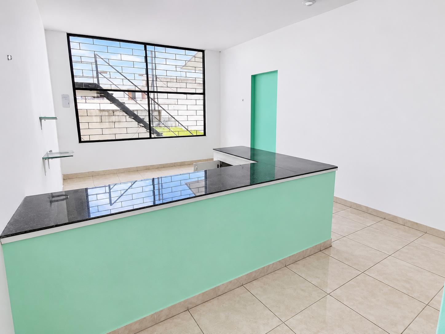 Local en venta en Pichincha | Quito | Sur de Quito, Turubamba, Quicentro Sur, Av, Teniente Hugo Ortix, Cusubamaba, Registro Civil, Mayorista, Estadio del Aucas, 681 m²
