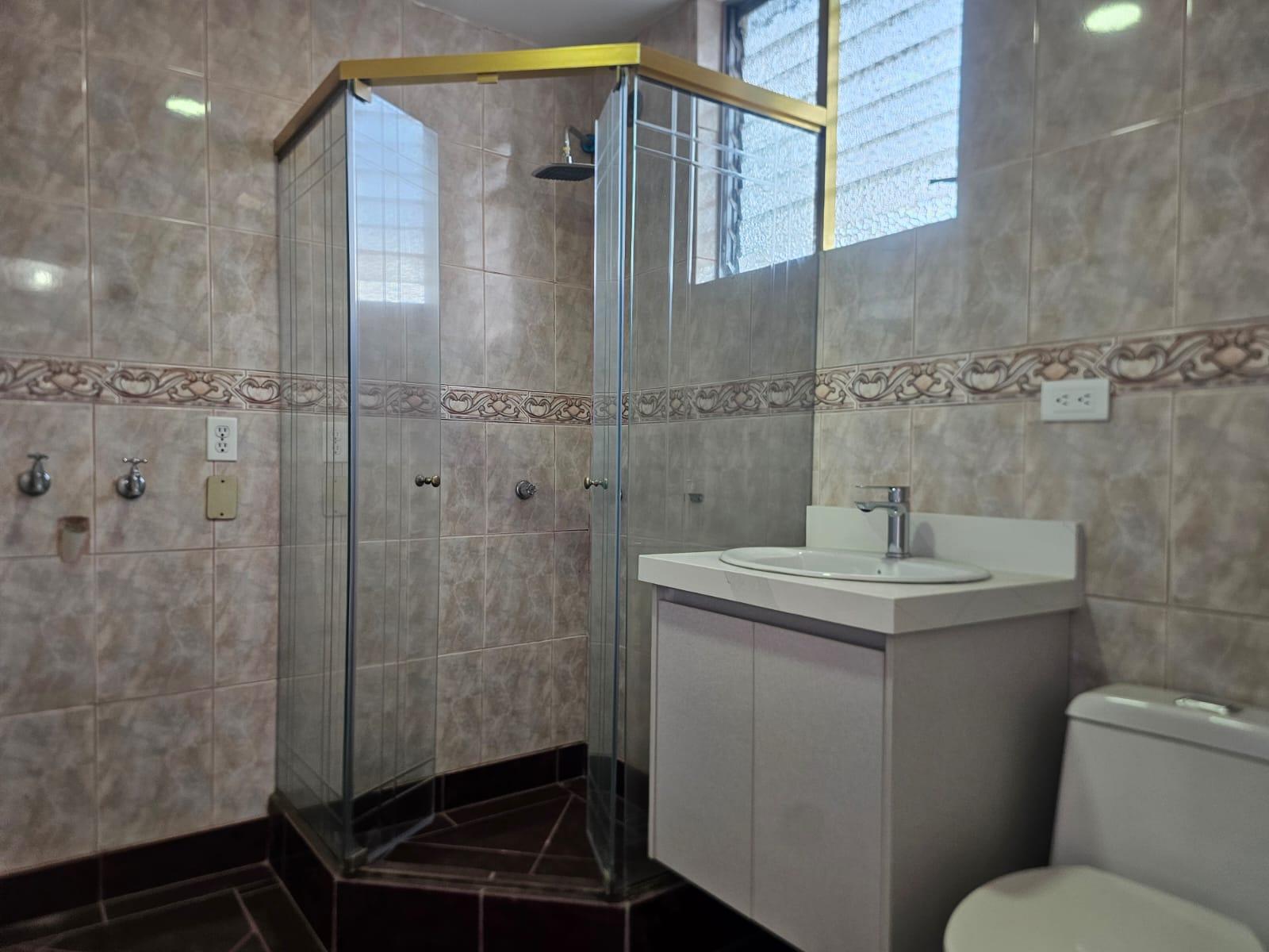 Casa en venta en Pichincha | Quito | San Gabriel, OE-4E MANUELA SAENZ - N al 3500