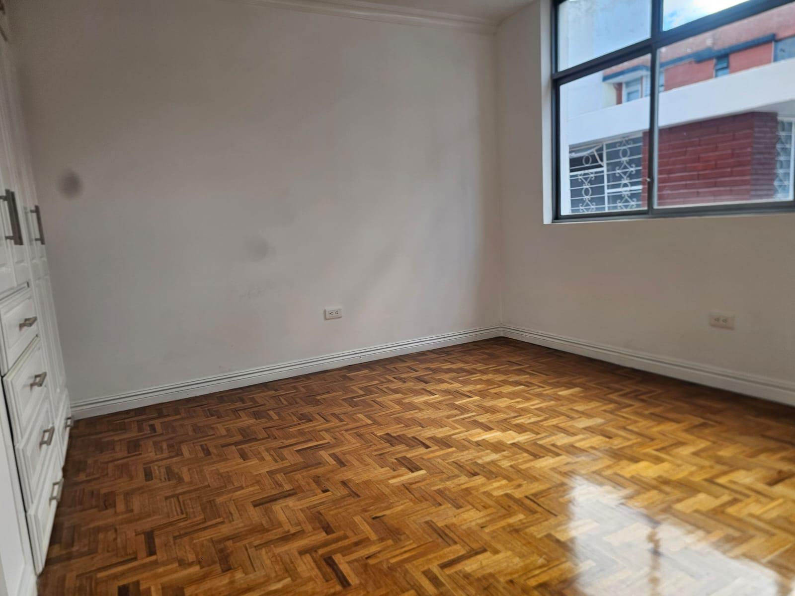 Casa en venta en Pichincha | Quito | San Gabriel, OE-4E MANUELA SAENZ - N al 3500
