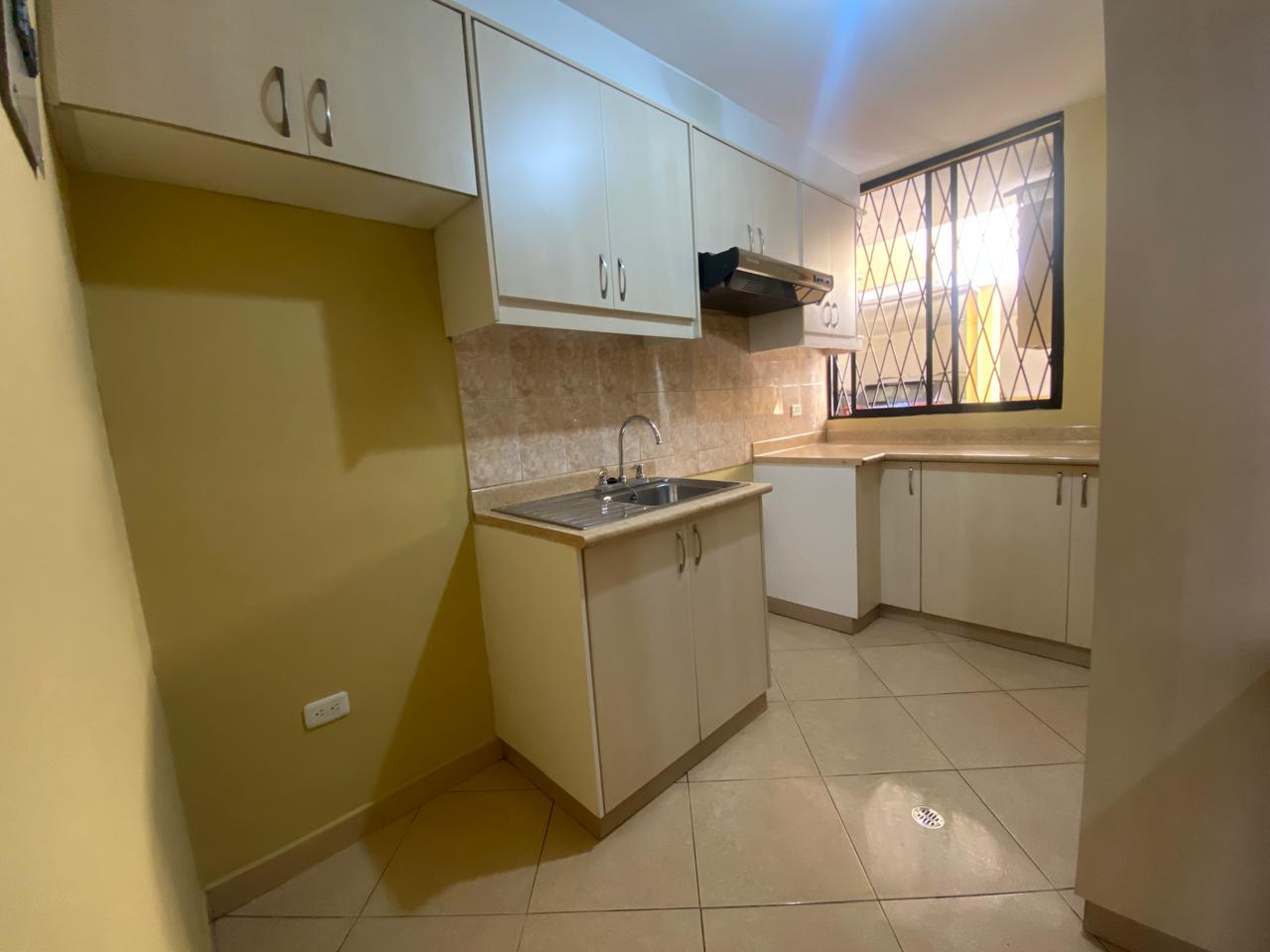 Apartment for sale in Pichincha | Quito | Chillogallo, Manuel Coronado y Carlos Freile esq., 76 m²