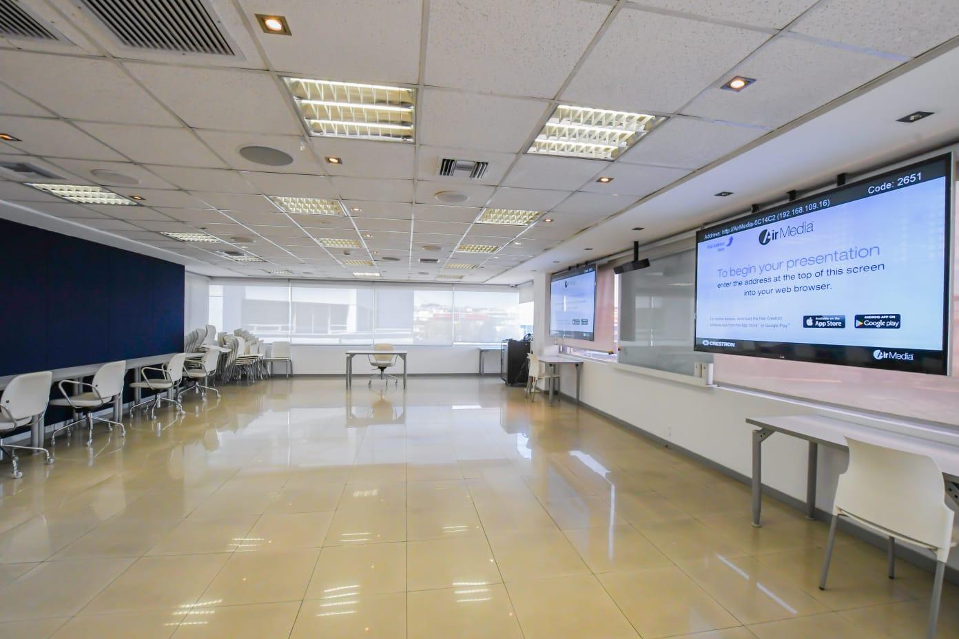 Oficina en venta en Pichincha | Quito | Jipijapa, Av. Amazonas &Rio Coca Edificio Eteco, 1717 ha