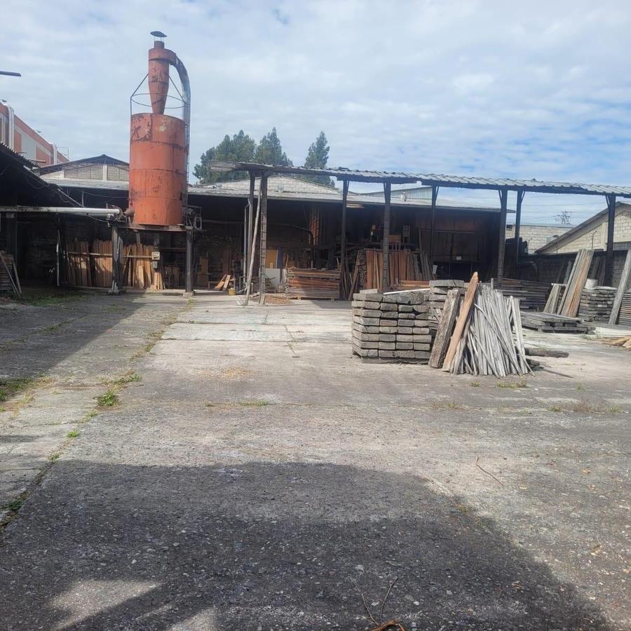 SELLING INDUSTRIAL WAREHOUSE NORTH OF QUITO 2,500 M2 LAND HIGH IMPACT CHRISTIANIA 5