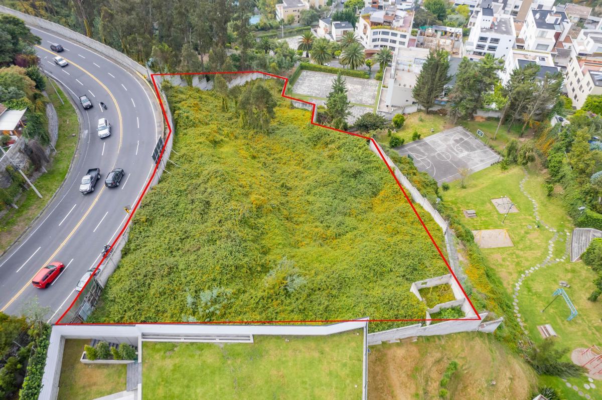 Miravalle 4, Cumbayá Land Sale 3,629M2