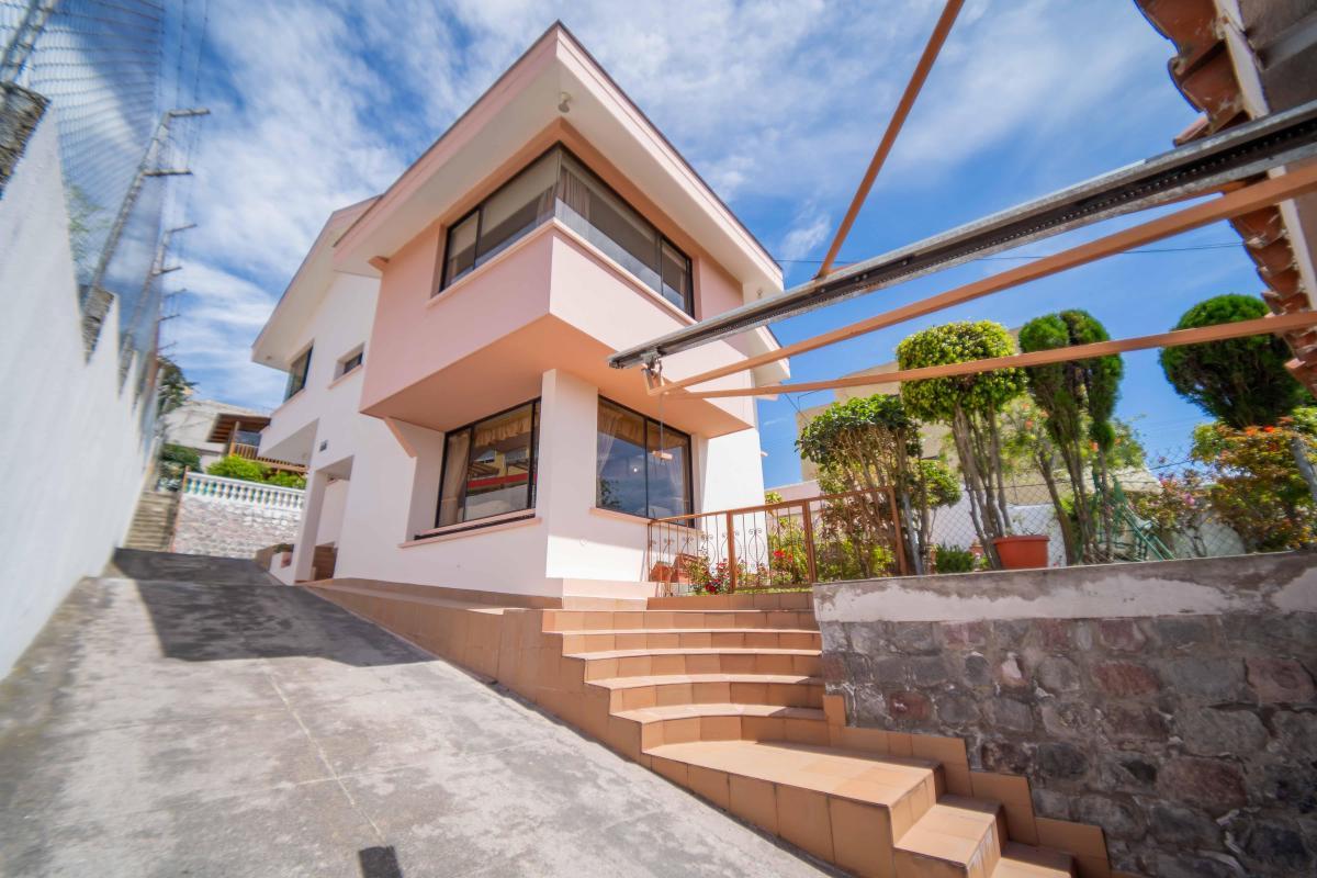VENDO CASA COMERCIAL CARCELEN $225.000 LOTE 733