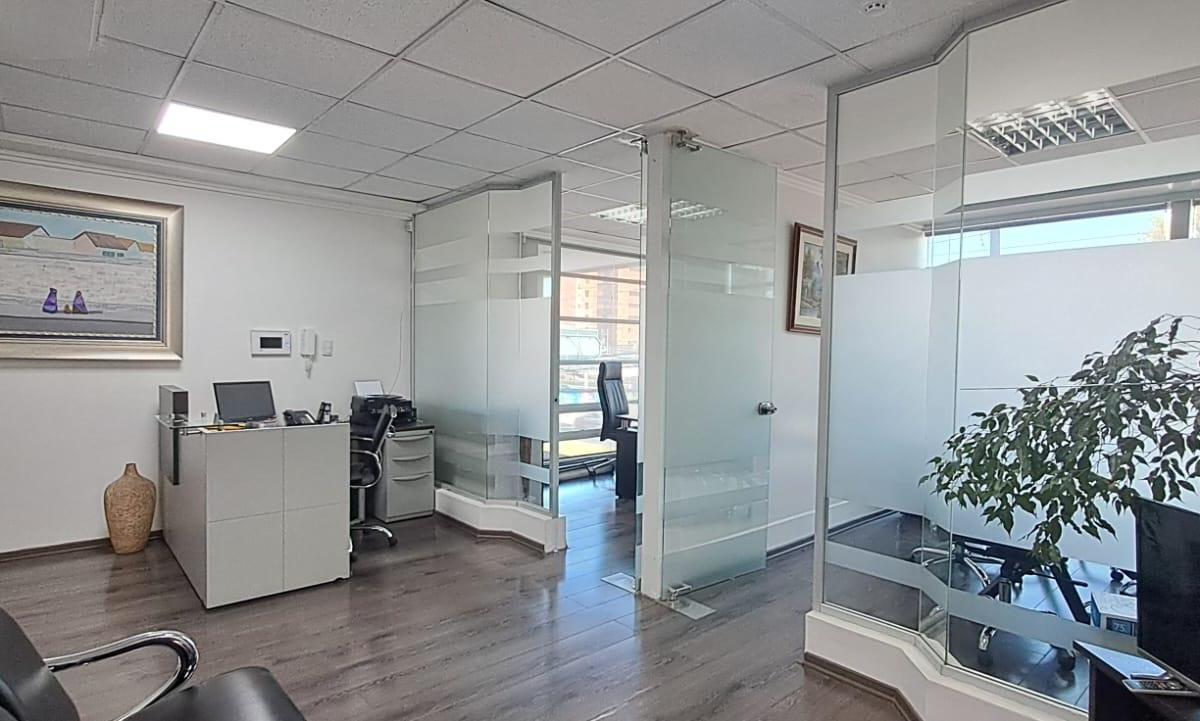 Oficina en venta en Pichincha | Quito | La Pradera, Republica y eloy alfaro, 99 m²