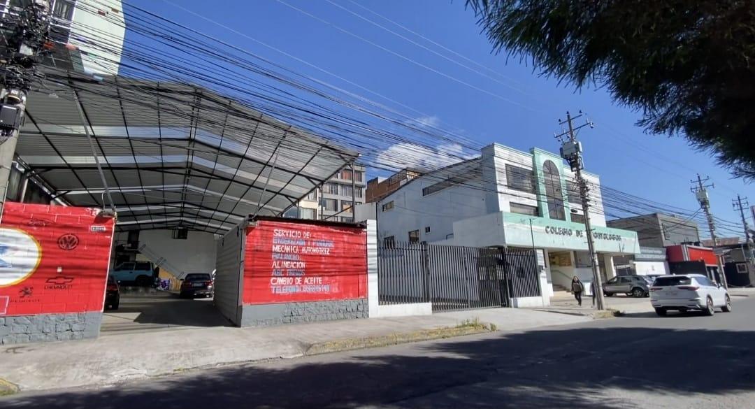 TERRENO COMERCIAL 407m2 IÑAQUITO SECTOR LA CAROLINA