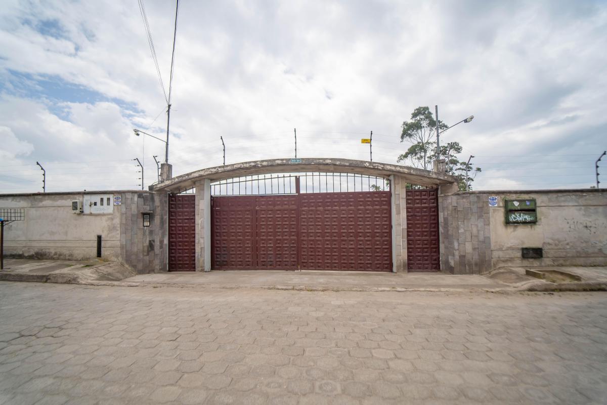 Terreno en venta en Pichincha | Quito | El Inca, TERRENO EN VENTA  382 m² - SAN ISIDRO DEL INCA, 382 ha