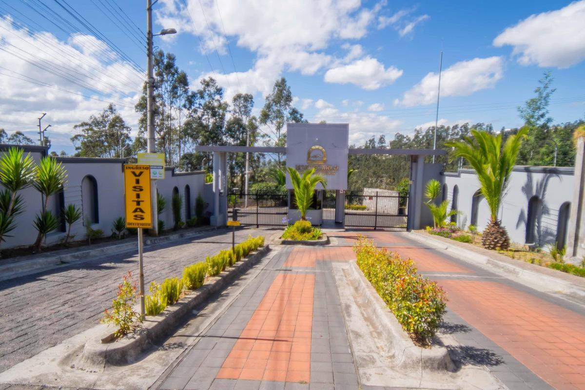 Terreno en venta en Pichincha | Quito | San Isidro - Vista Grande, TERRENO EN VENTA - 325 m2 - SAN ISIDRO, 325 ha