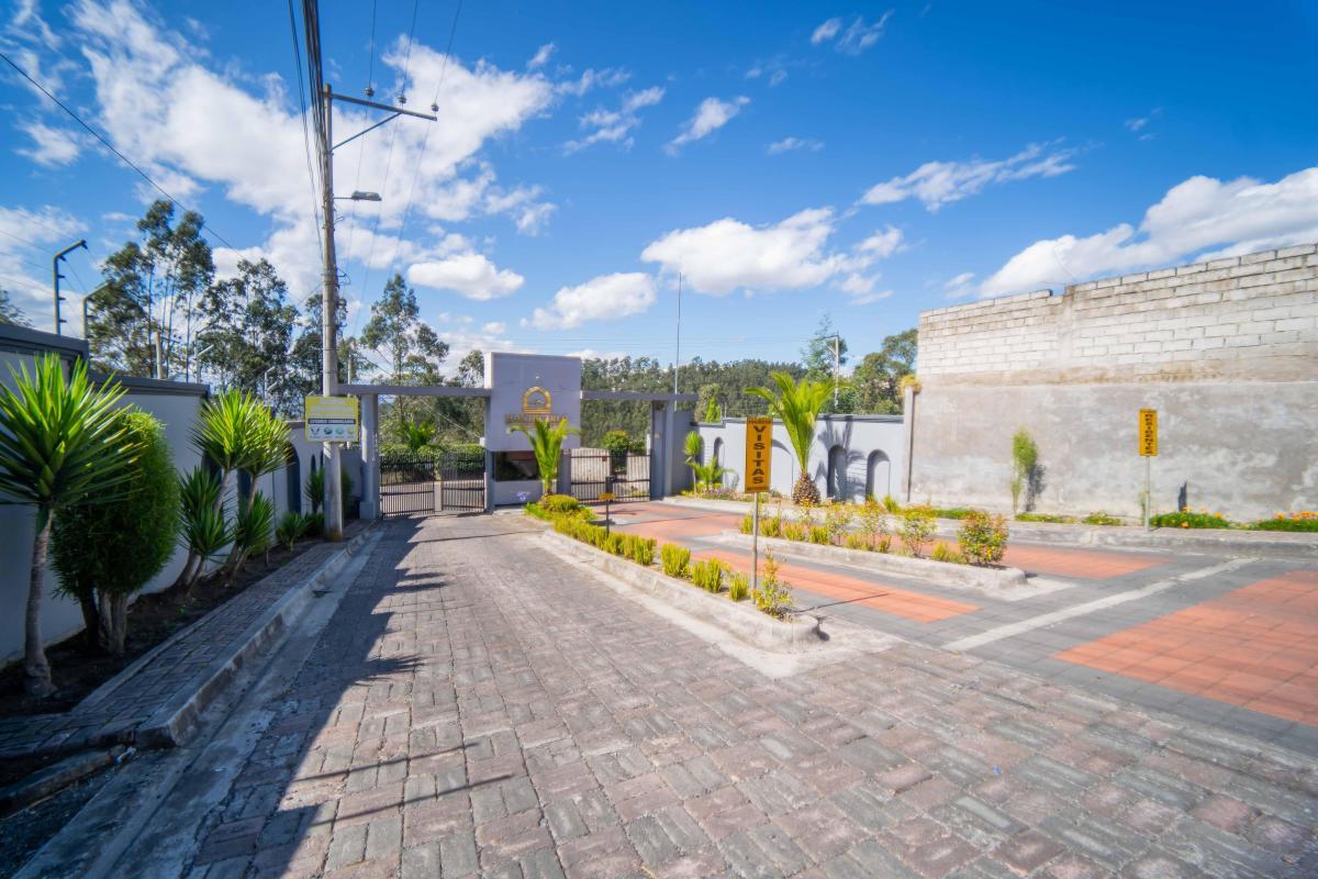Terreno en venta en Pichincha | Quito | San Isidro - Vista Grande, TERRENO EN VENTA - 325 m2 - SAN ISIDRO, 325 ha