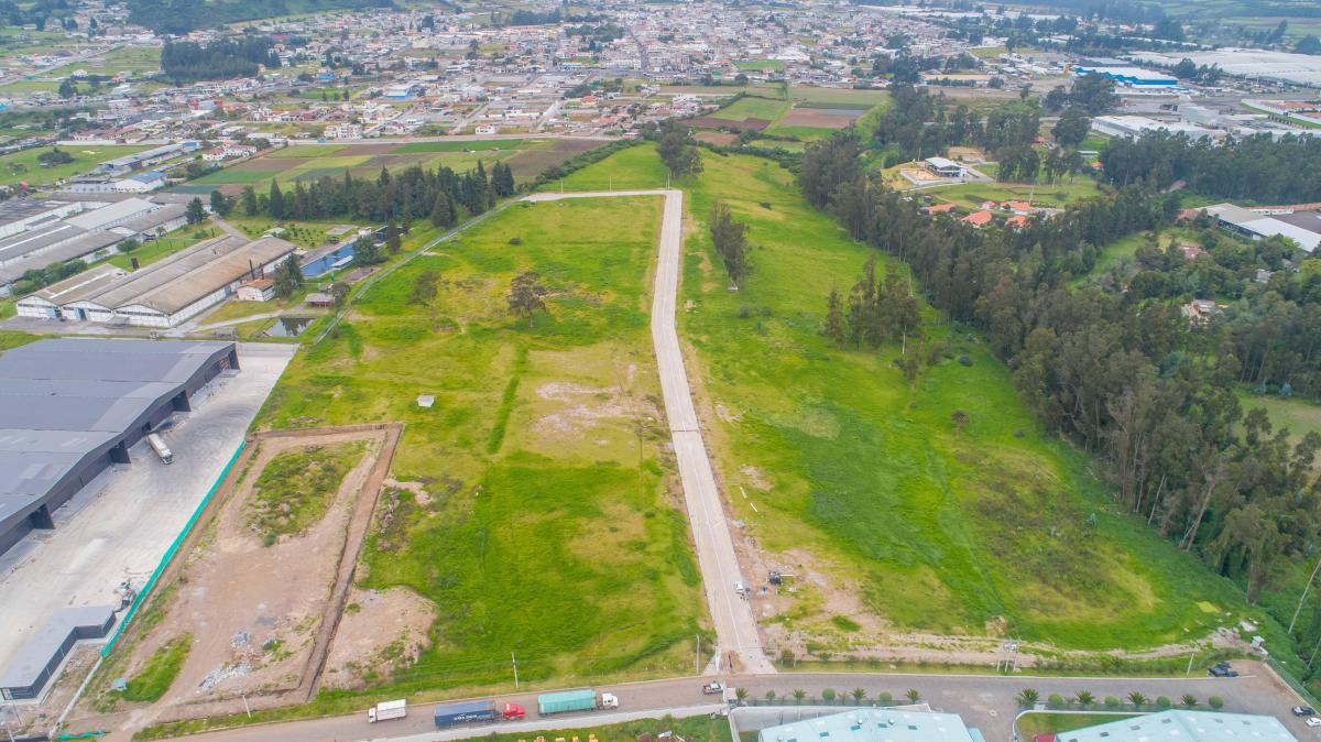 Industrial Land in Pifo for Sale / Medium Impact / Tababela