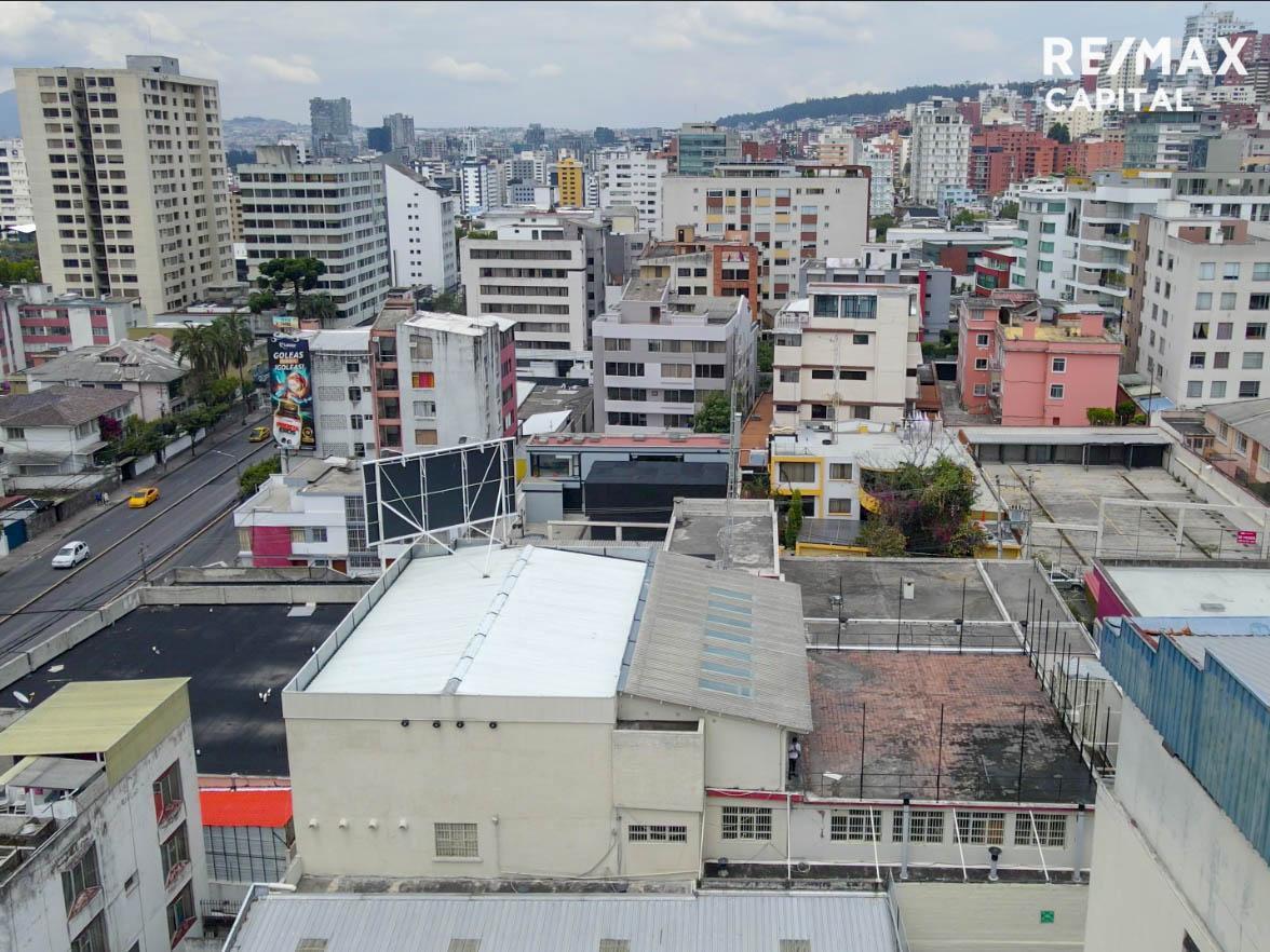 Edificio Comercial en venta en Pichincha | Quito | La Colón, Pasaje Batallas y Av. 6 de Diciembre, 3720 ha