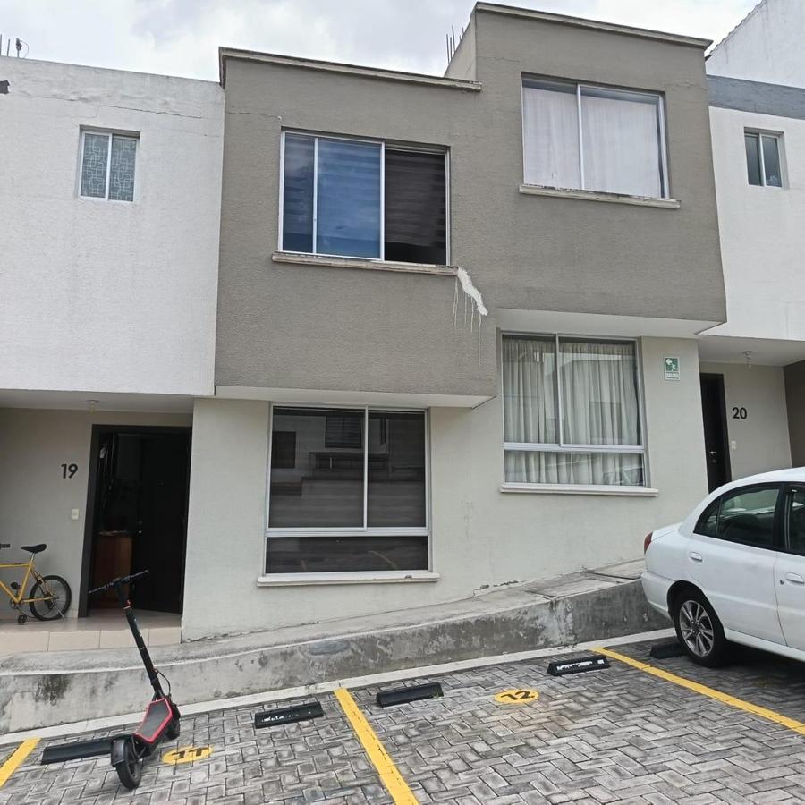 Casa en venta en Pichincha | Quito | Calderón, de los fundadores Conjunto Tierra sol 2, 82 m²