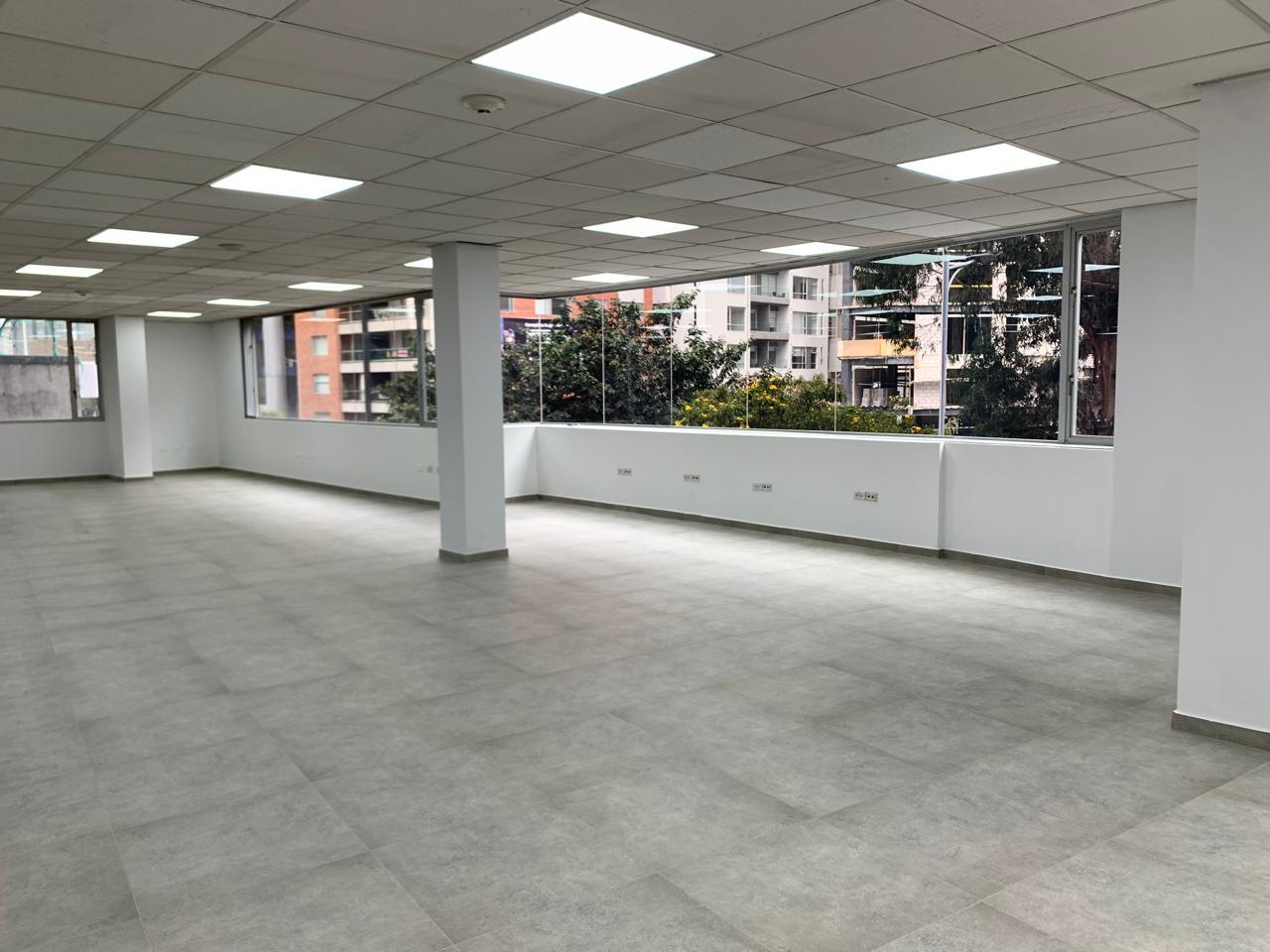 Oficina en alquiler en Pichincha | Quito | Centro Norte, República del Salvador, 351 ha