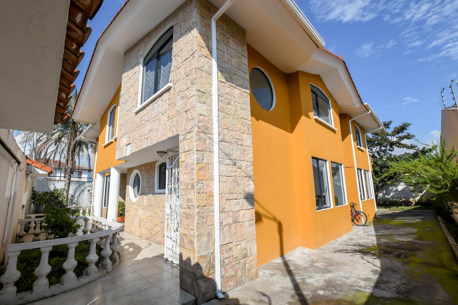 Casa en venta en Pichincha | Quito | San Rafael, Rio Putumayo y Pasaje H, 515 m²