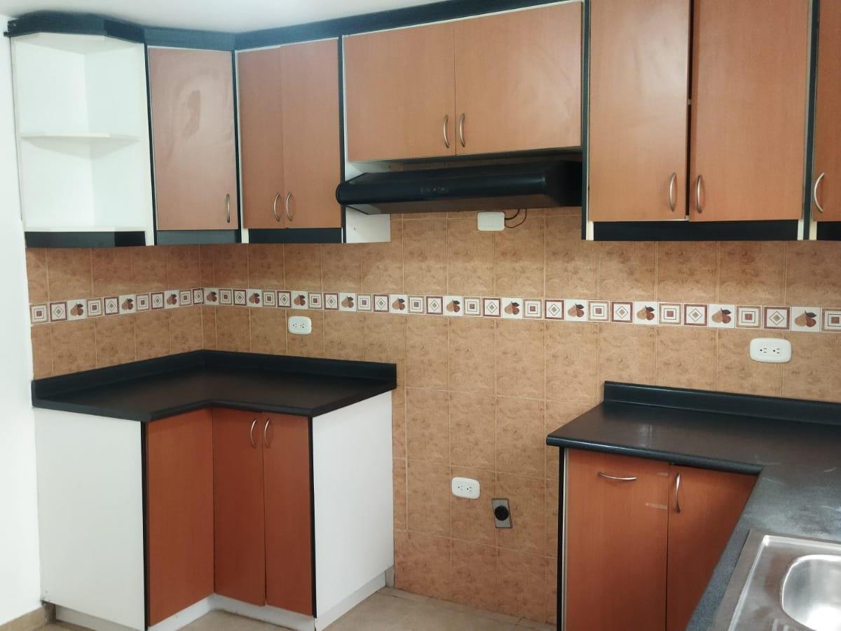 Casa en venta en Pichincha | Quito | Carcelén, CASA EN VENTA 130 m2 - MASTODONTES, 180 ha