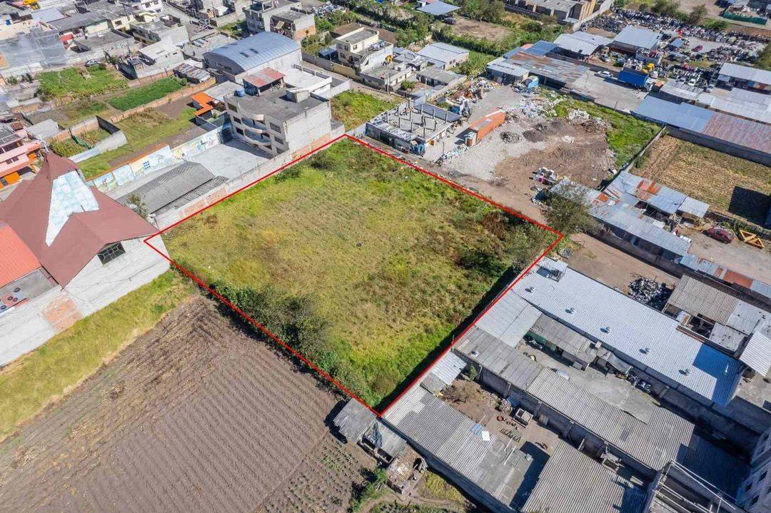 Terreno en venta en Ecuador | Pichincha | Quito, Guamani frente mercado ,Feria de Carros, Mariscal Sucre , Maldonado ,Quitumbe, Paquisha , Caupicho