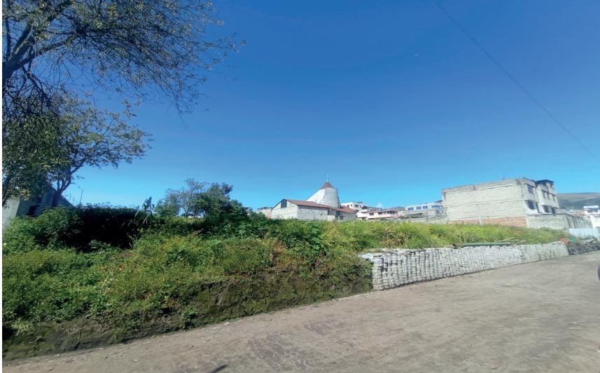 Terreno en venta en Ecuador | Pichincha | Quito, Guamani frente mercado ,Feria de Carros, Mariscal Sucre , Maldonado ,Quitumbe, Paquisha , Caupicho