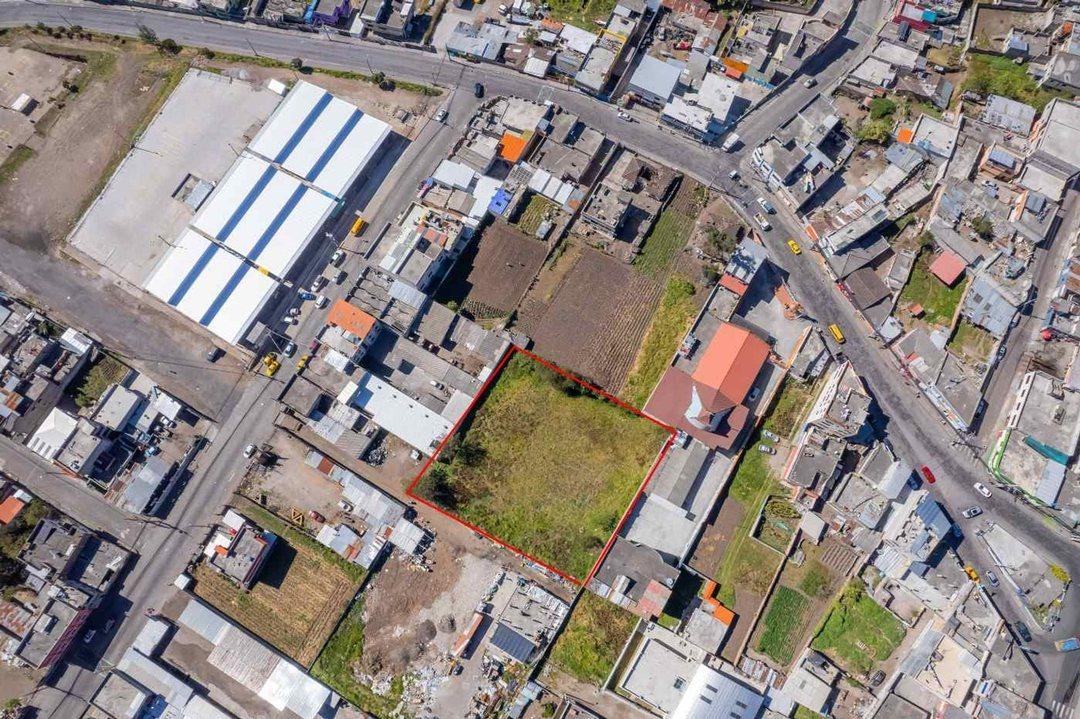Terreno en venta en Ecuador | Pichincha | Quito, Guamani frente mercado ,Feria de Carros, Mariscal Sucre , Maldonado ,Quitumbe, Paquisha , Caupicho