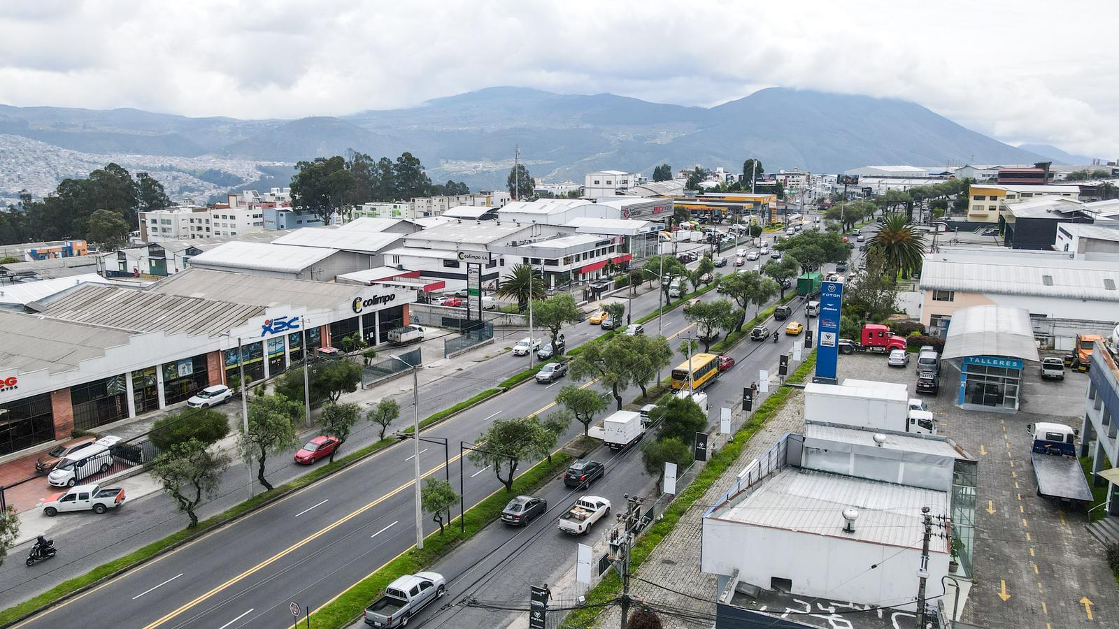 Galpón en venta en Pichincha | Quito | Comité del Pueblo, Av. Galo Plaza Lasso, 1988 m²