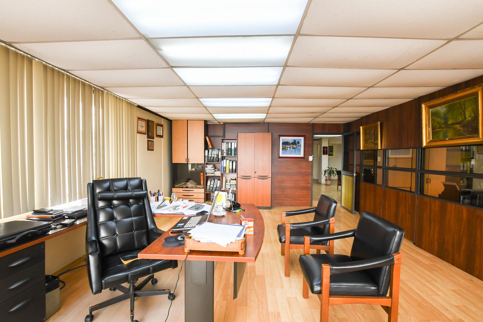 Galpón en venta en Pichincha | Quito | Comité del Pueblo, Av. Galo Plaza Lasso, 1988 m²