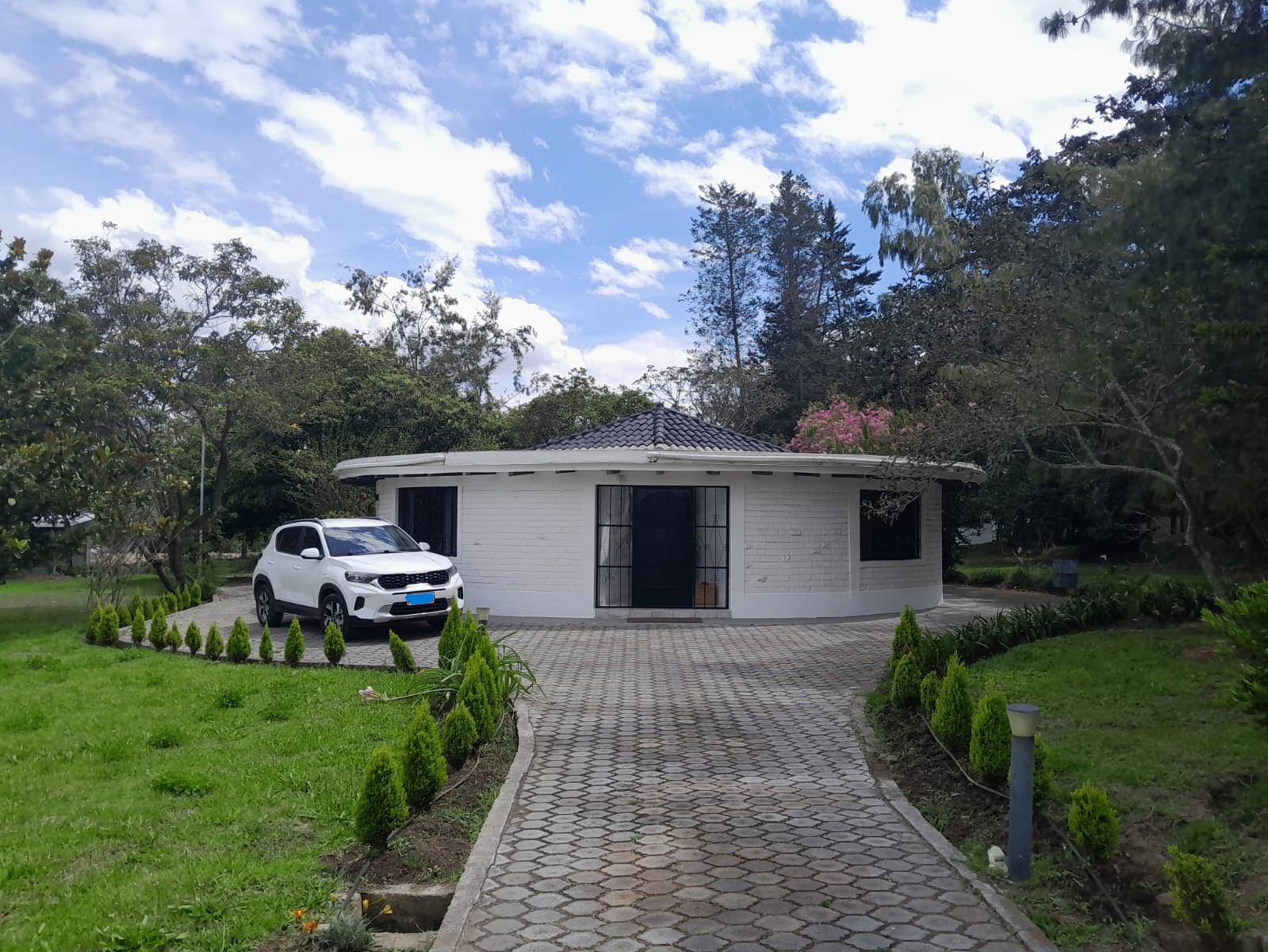 Quinta en venta en Pichincha | Quito | Puembo, Puembo, Ref. Colegio Reinvented., 168 m²