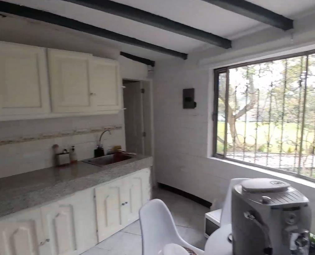 Quinta en venta en Pichincha | Quito | Puembo, Puembo, Ref. Colegio Reinvented., 168 m²