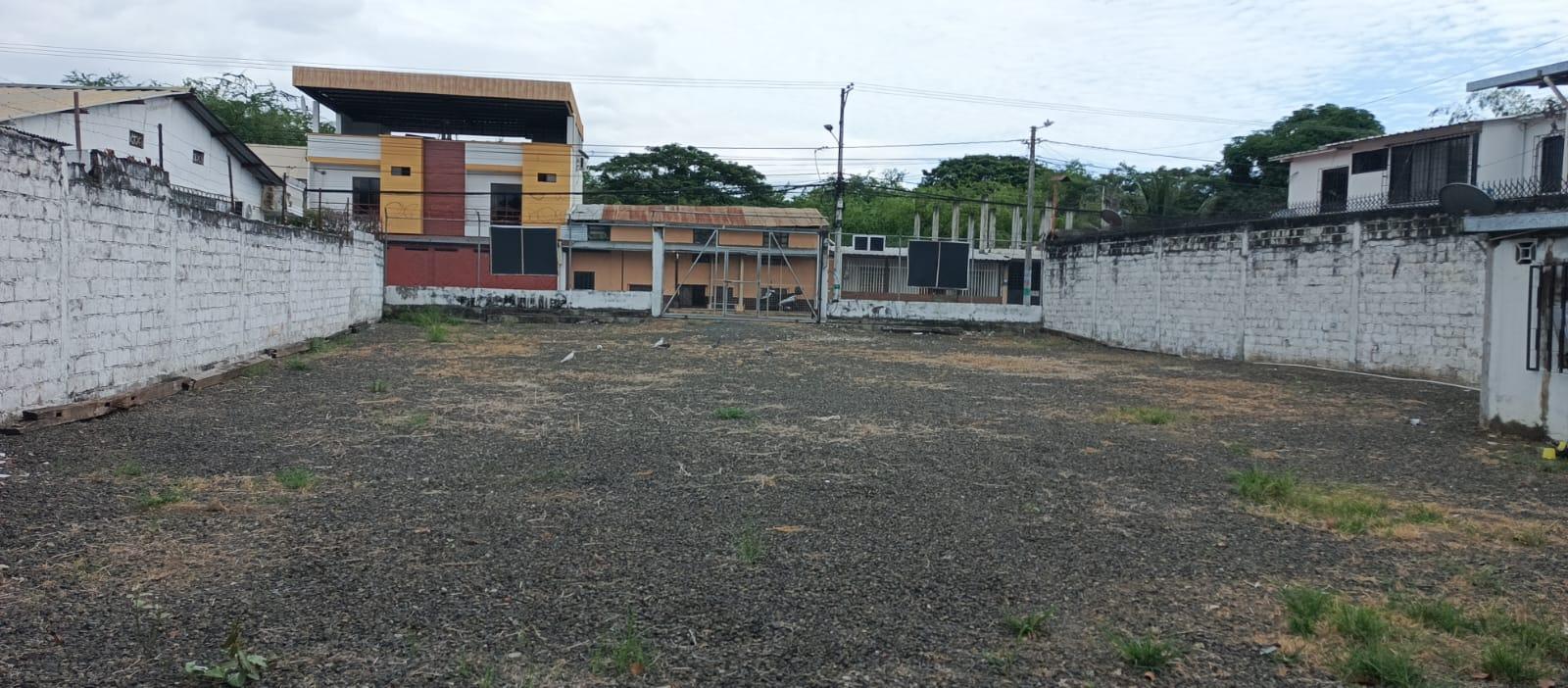 LAND FOR SALE IN PORTOVIEJO AVENIDA 5 DE JUNIO 5