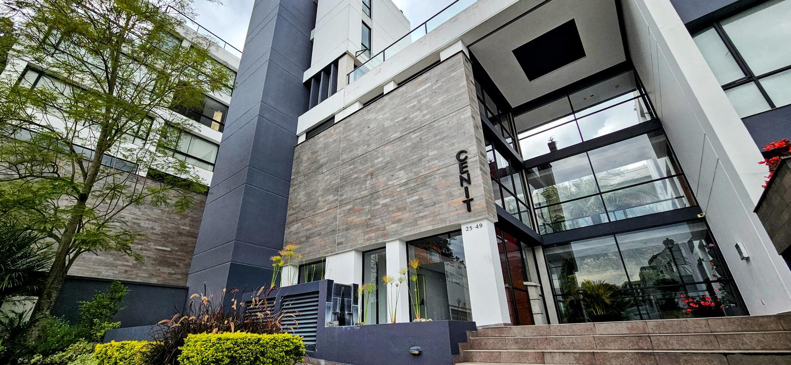 Departamento en venta en Pichincha | Quito | Cumbayá, Urbanización Vista Grande, 460 m²