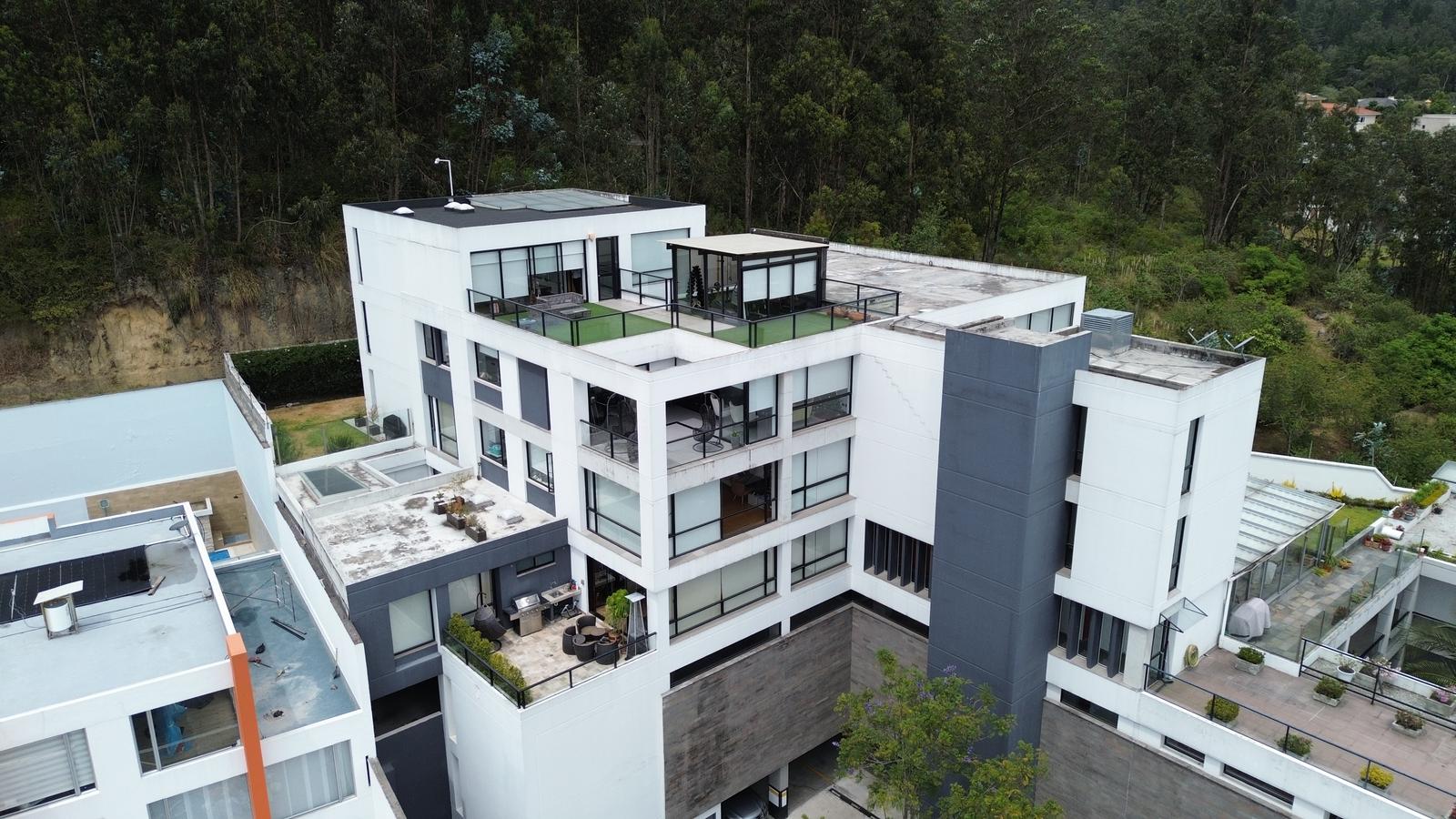 Departamento en venta en Pichincha | Quito | Cumbayá, Urbanización Vista Grande, 460 m²