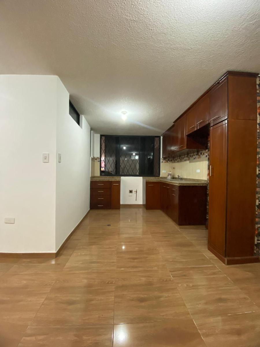 BRAND NEW APARTMENT SOUTH OF QUITO 3