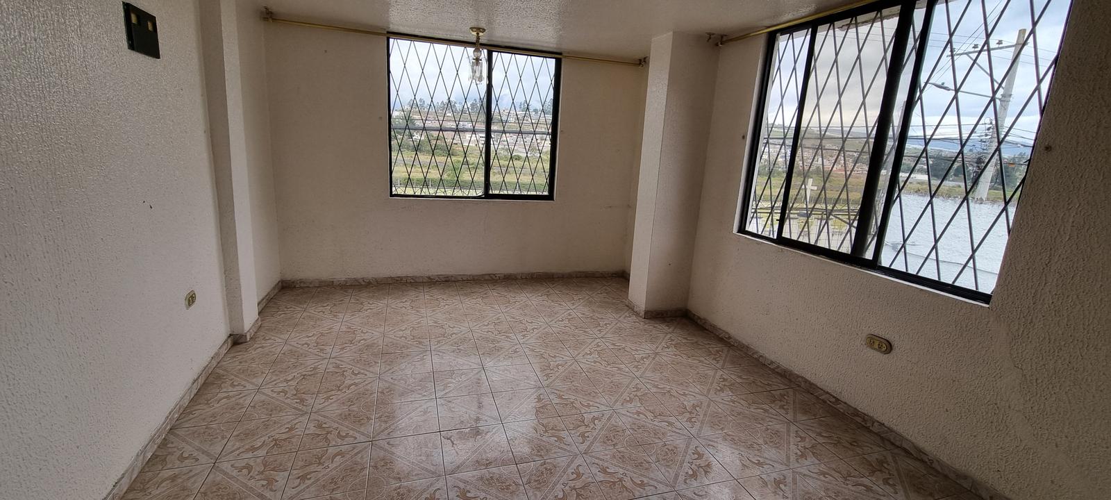 Casa en venta en Tungurahua | Ambato | Norte de Ambato, Vía a Pillaro, Izamba, Ambato, 245 m²