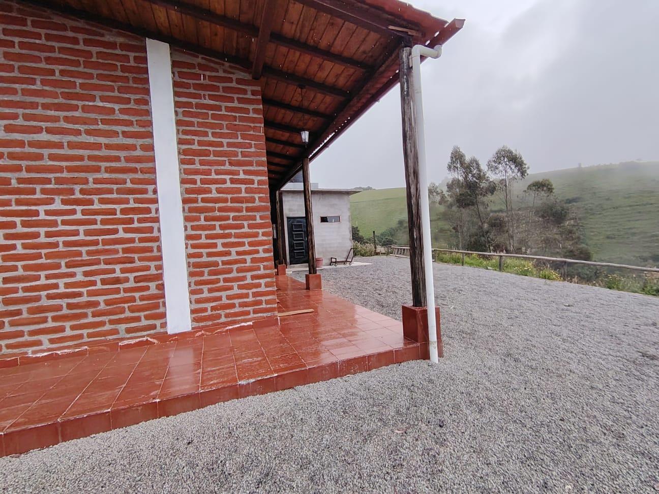 Quinta en venta en Pichincha | Quito | Nono, Singuna Via a Nono Cotocollao, 350 m²