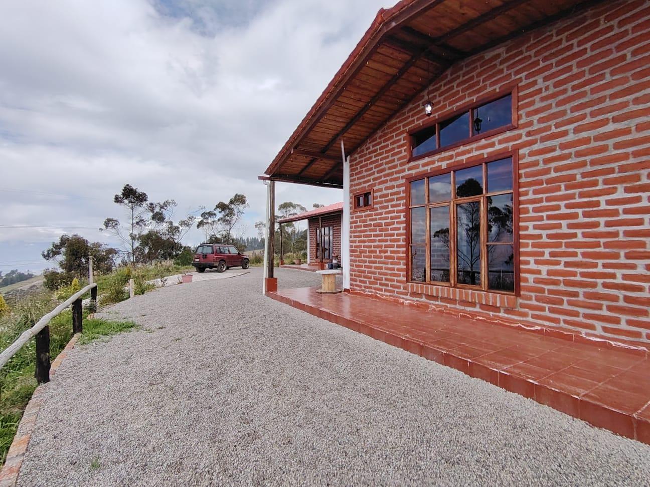 Quinta en venta en Pichincha | Quito | Nono, Singuna Via a Nono Cotocollao, 350 m²