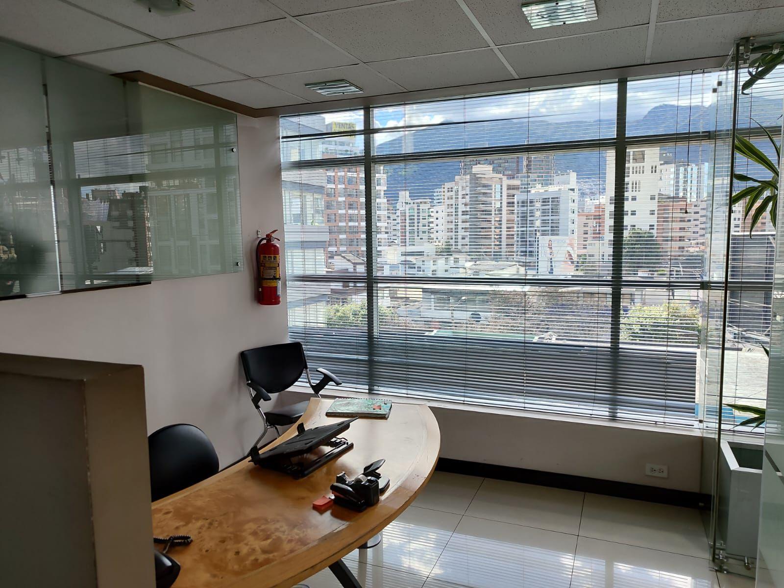 Oficina en venta en Pichincha | Quito | El Batán, Diego de Almagro, 237 m²