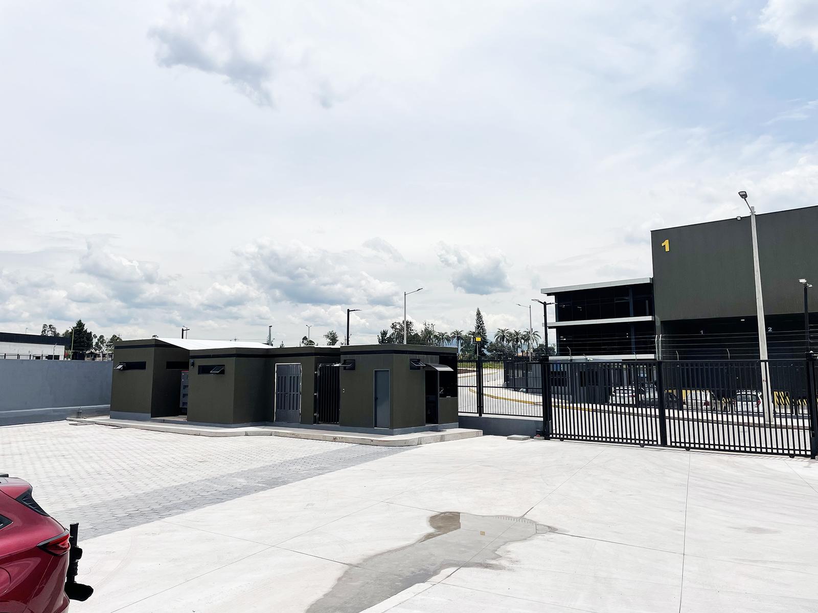 1400 m2 Warehouse FOR RENT in TABABELA 2