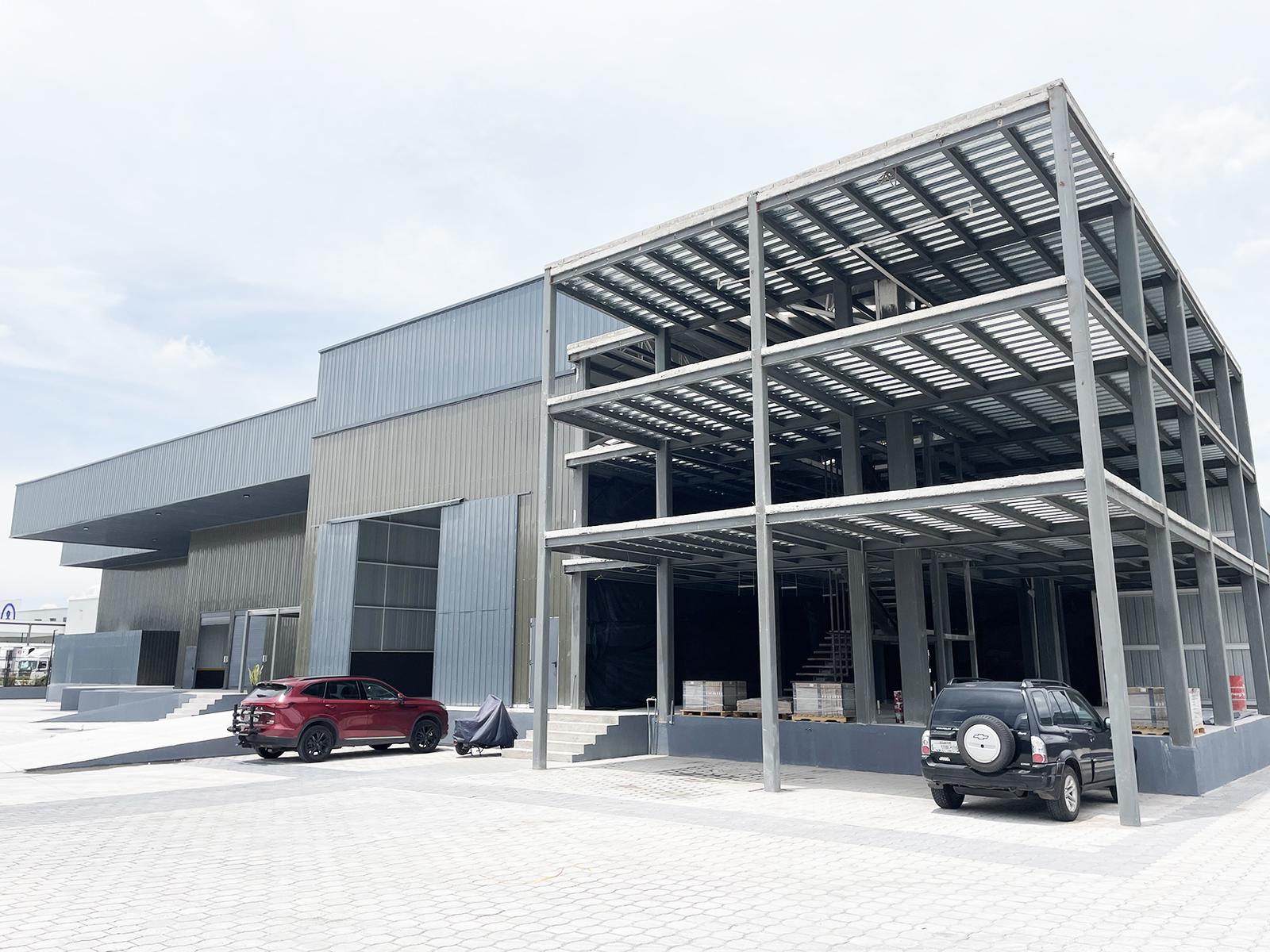 1400 m2 Warehouse FOR RENT in TABABELA