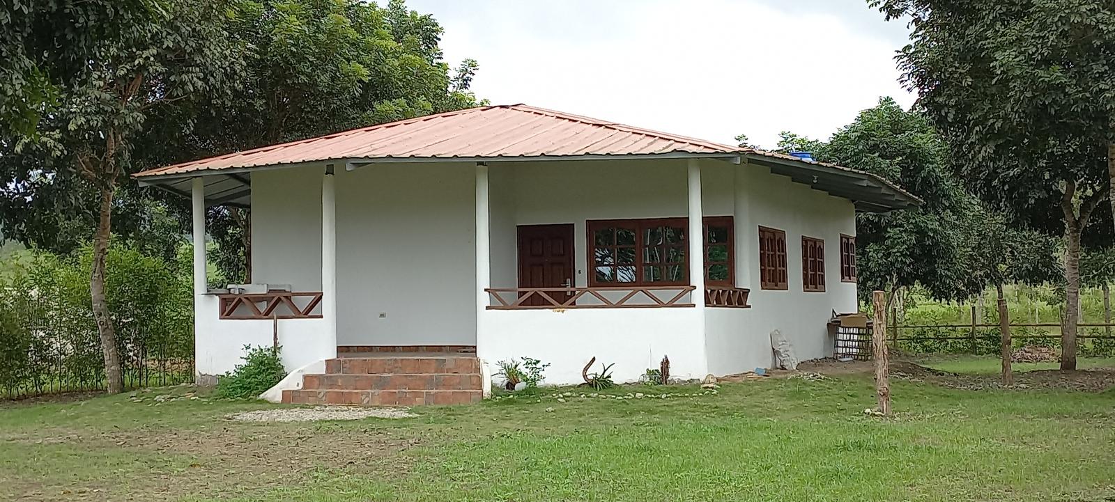 Finca en venta en Santa Elena | Santa Elena | Manglaralto, Ranchos San Francisco, Dos Mangas. Manglaralto. Lote 2355-930-005-0009-0451 Manglaralto 045 PB, 128 m²