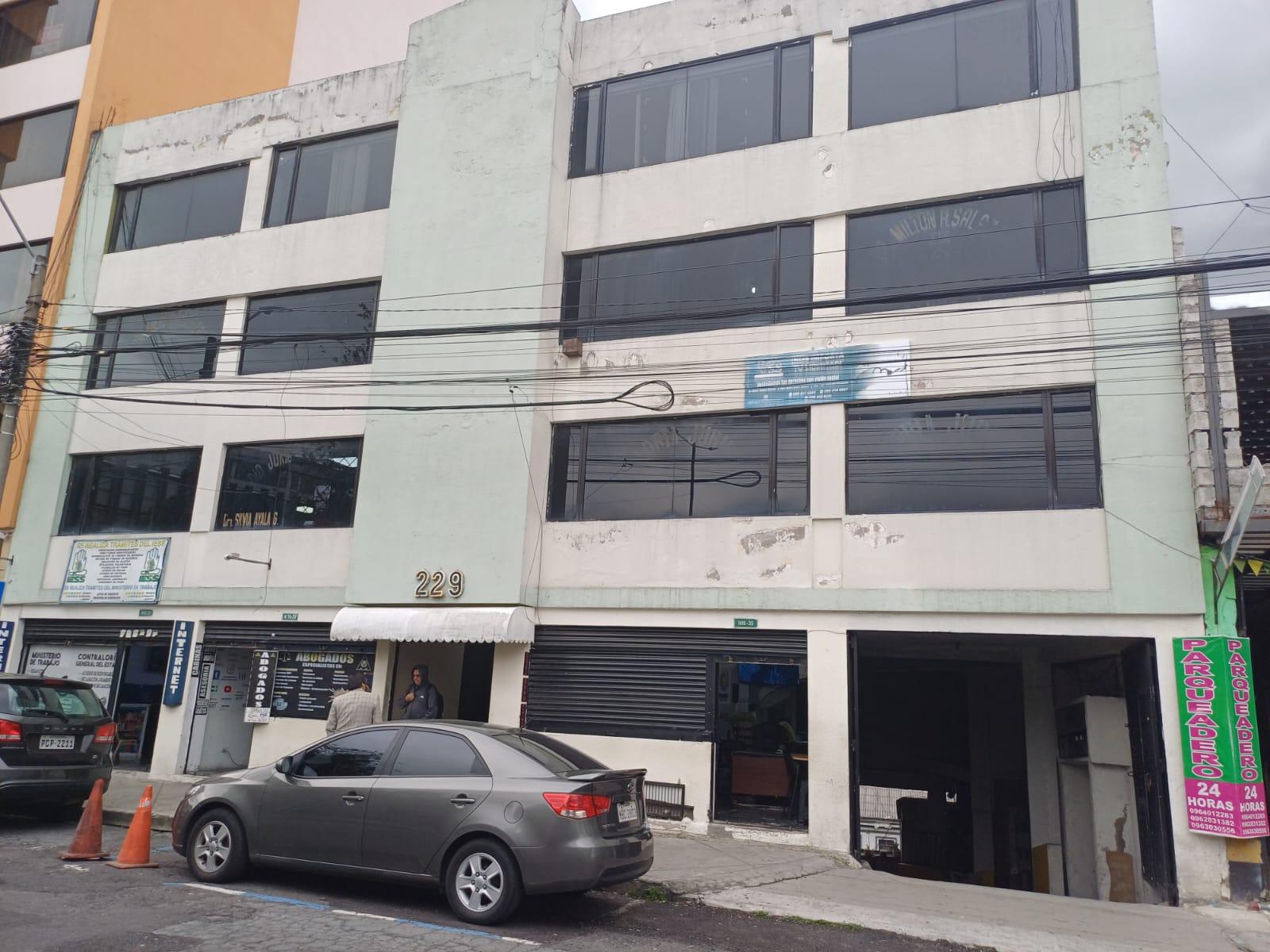Edificio Comercial en venta en Pichincha | Quito | Itchimbía, Clemente Ponce y Piedrahita, 1342 m²