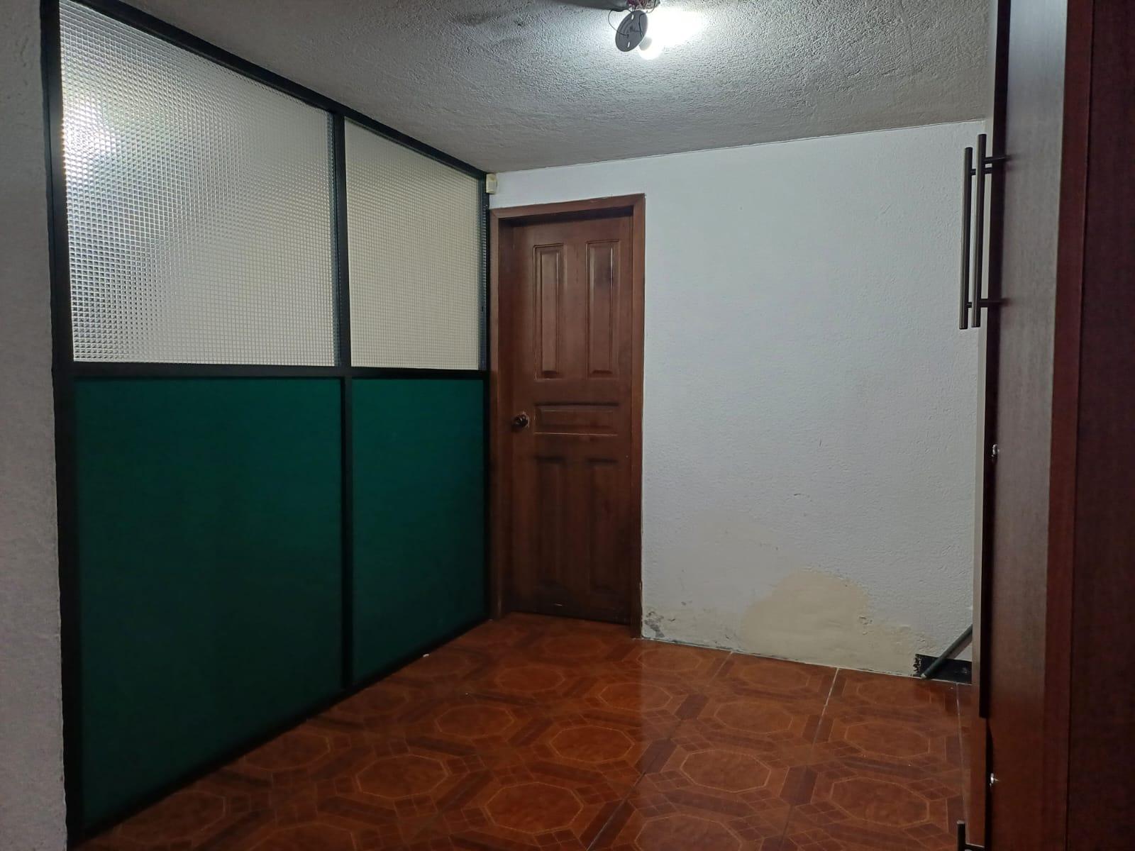 Edificio Comercial en venta en Pichincha | Quito | Itchimbía, Clemente Ponce y Piedrahita, 1342 m²
