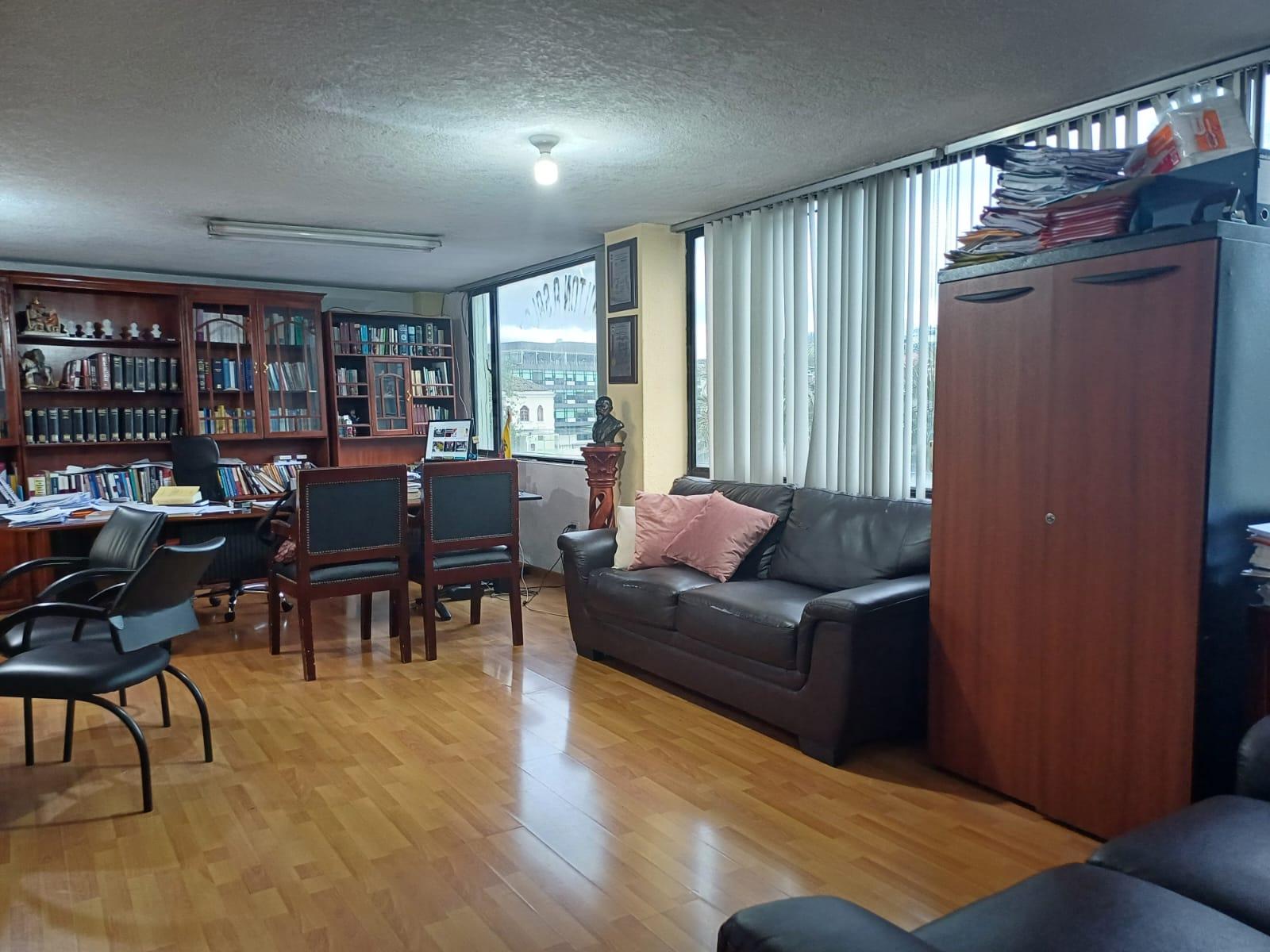 Edificio Comercial en venta en Pichincha | Quito | Itchimbía, Clemente Ponce y Piedrahita, 1342 m²