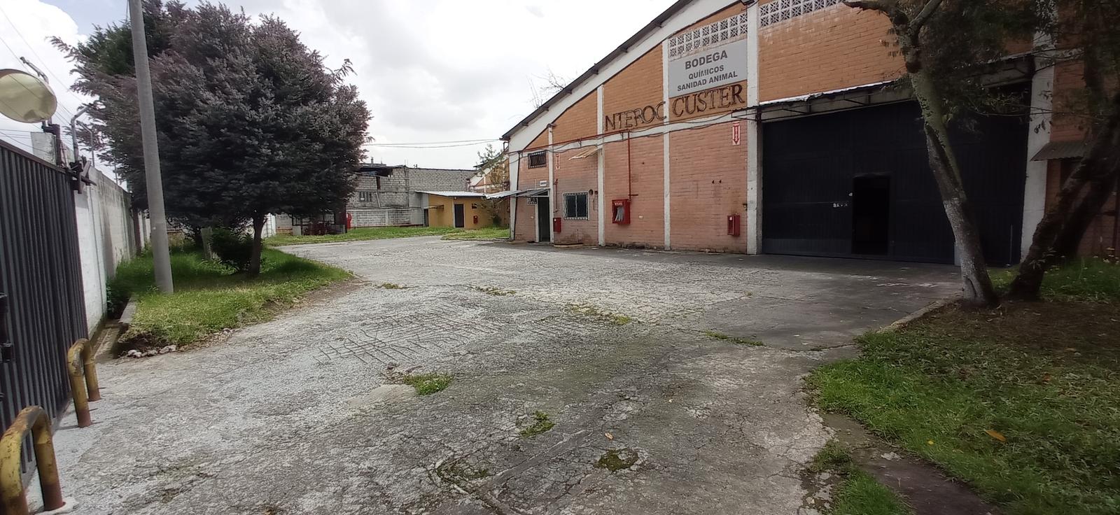 Bodega en venta en Pichincha | Quito | Sur de Quito, Sector Mayorista, Llacao y Quimiag, 1500 m²