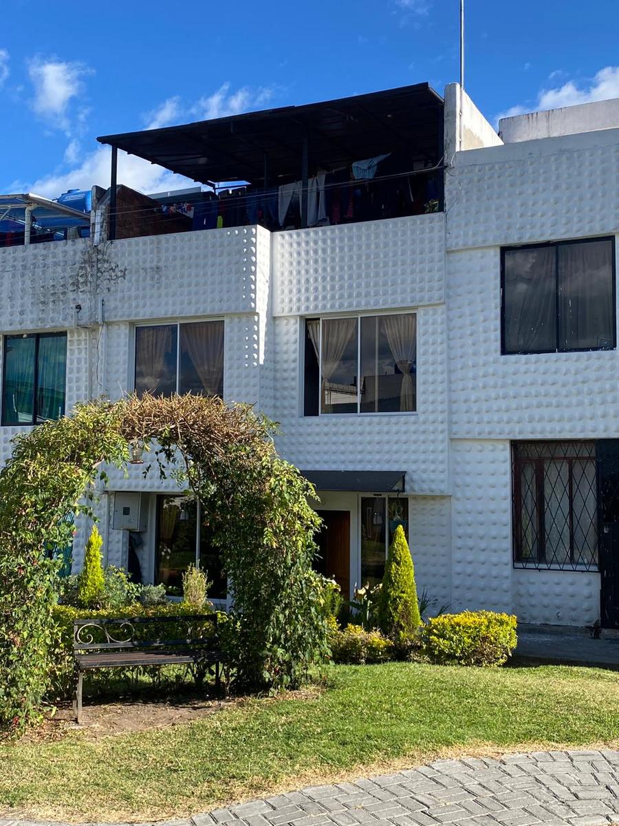 Casa en venta en Pichincha | Quito | Los Chillos, N13A Carlos MooreN13A Carlos Moore, 216 m²