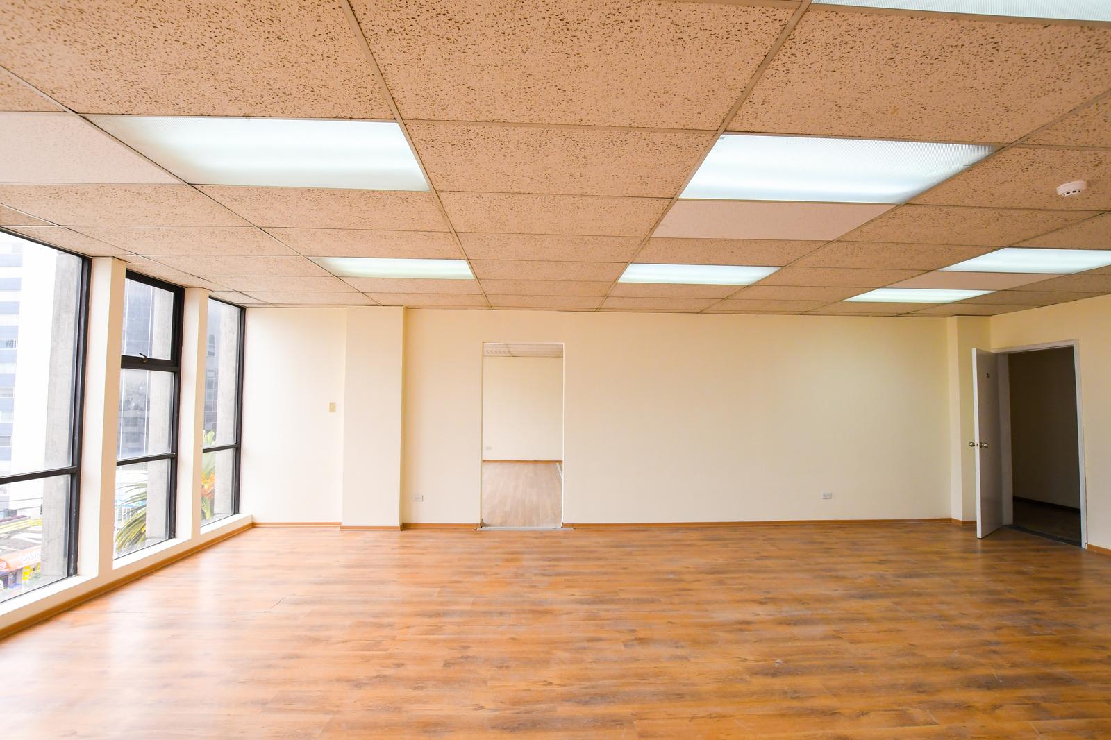 Oficina en alquiler en Pichincha | Quito | La Pradera, OFICINAS EN RENTA 408 m2 Eloy Alfaro y 9 de Octubre, 7905 m²
