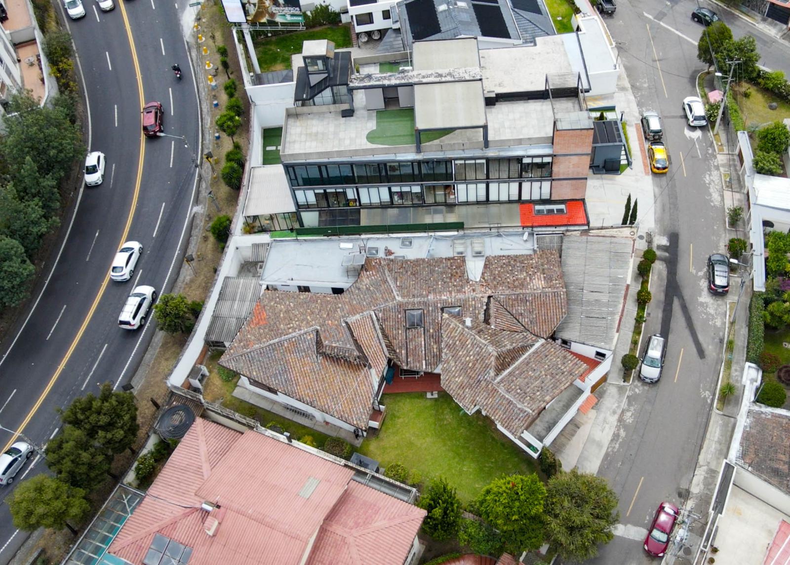Casa en venta en Pichincha | Quito | Cumbayá, CASA EN VENTA - CUMBAYA - MIRAVALLE 2 - 774m², 774 m²