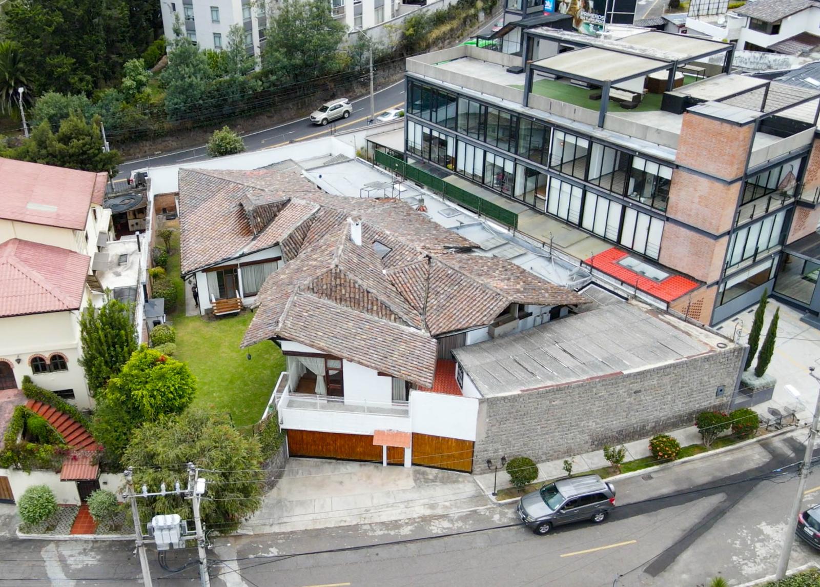 Casa en venta en Pichincha | Quito | Cumbayá, CASA EN VENTA - CUMBAYA - MIRAVALLE 2 - 774m², 774 m²